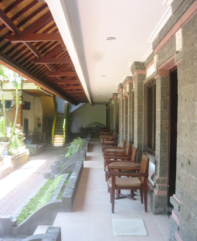 Hotel Puri Tanah Lot Kuta Lombok Exterior foto
