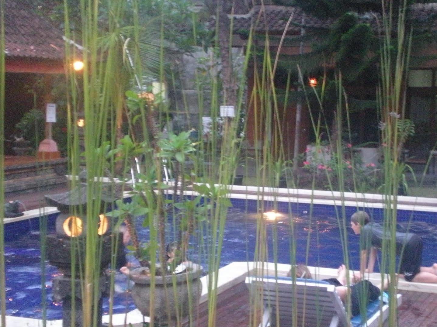Hotel Puri Tanah Lot Kuta Lombok Exterior foto